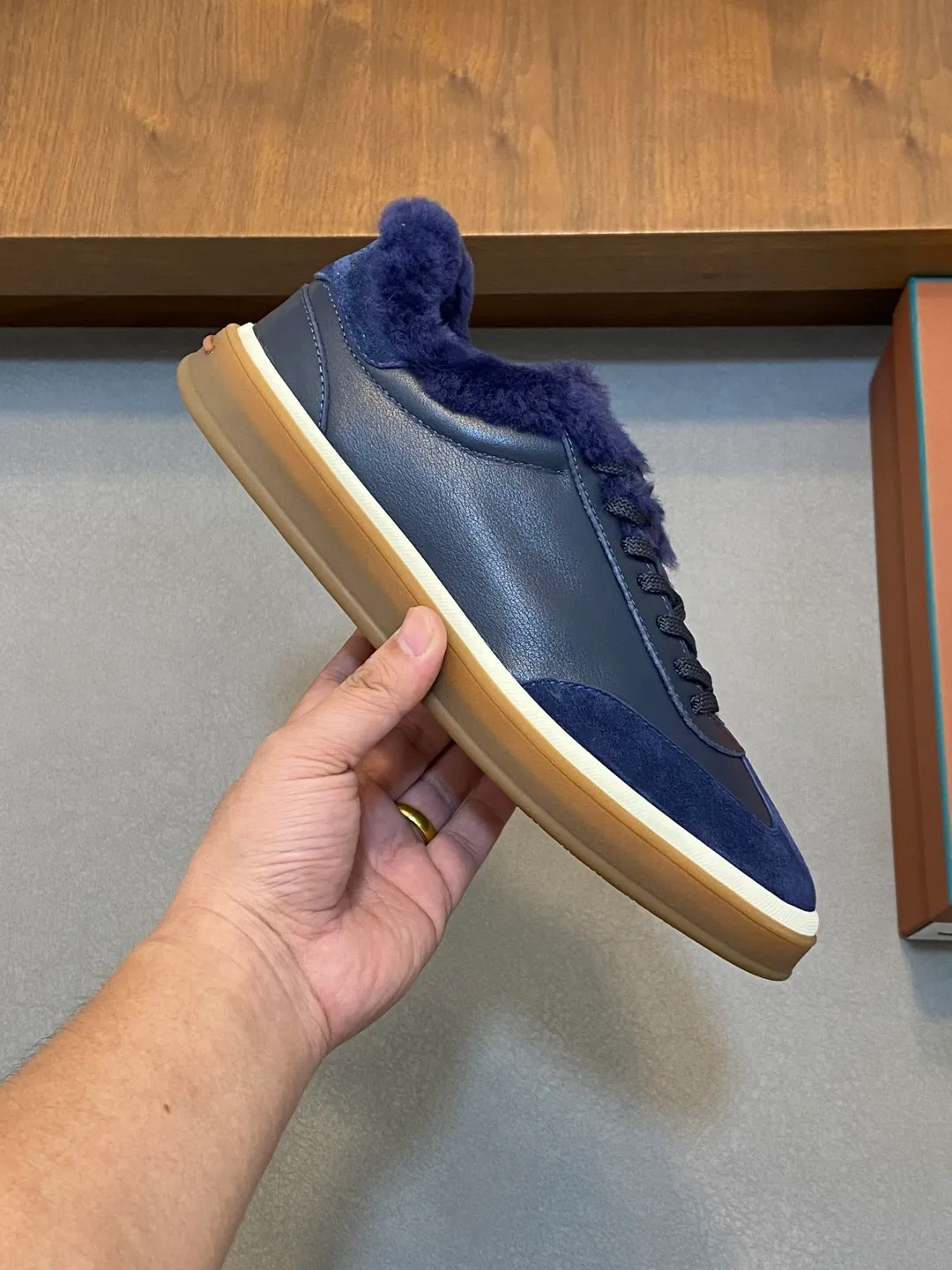 Men's men's shoes💰740 Loro Piana - Classic casual wool shoes, men's lace-up casual shoes and sneakers, high-quality lightweight and comfortable fabrics, suitable for outdoor leisure, the color scheme is young and energetic, great with sportswear or casual suits! Code number: 39-44 (45, 46, can be customized)